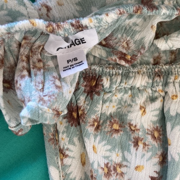 Floral top - Picture 4 of 4